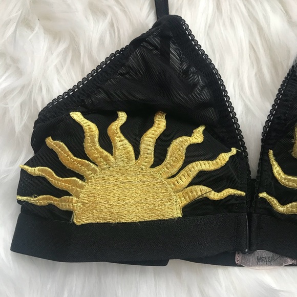 UO Sun Bralette Nasty Gal black bra New NWT gold - Picture 2 of 5